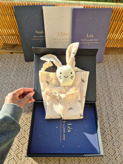 Coffret Premium – Harmonie + comptine avec prénom, doudou & coffret